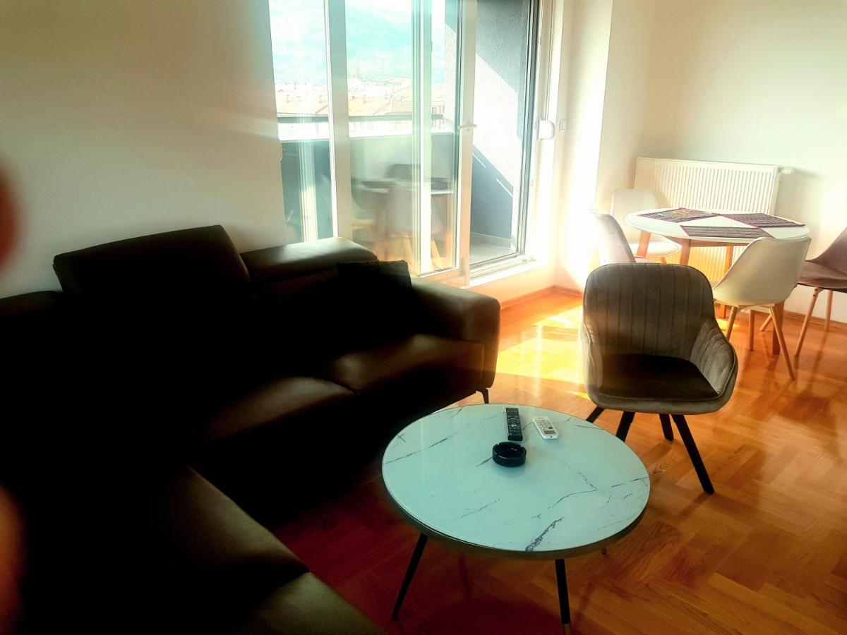 Apartman Venecija Banja Luka Exterior foto