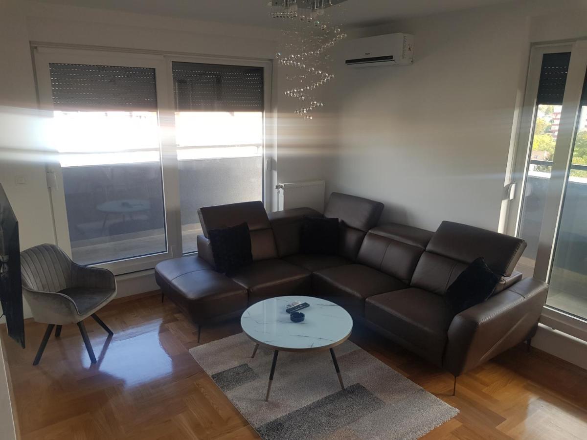 Apartman Venecija Banja Luka Exterior foto