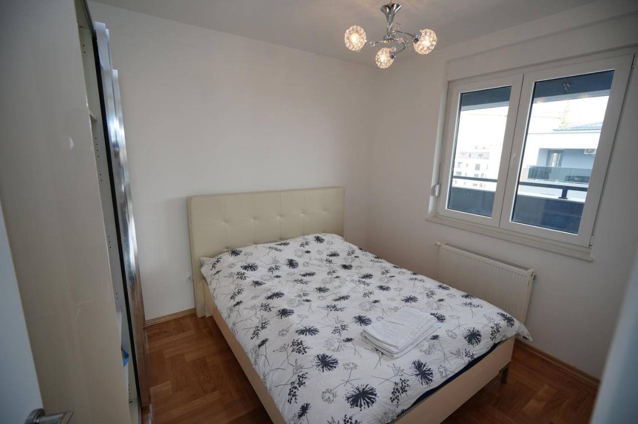 Apartman Venecija Banja Luka Exterior foto